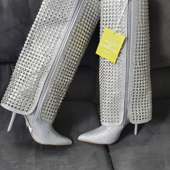 ✨ GIANNI BINI SILVER CRYSTAL HEELED BOOTS ✨Brand: Gianni Bini  Size: 7.5  Co - Picture 3 of 9